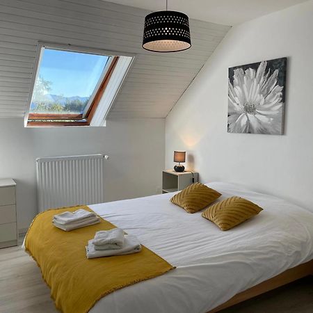 Maison L'Aiguille - 2 Appartements, 5 Chambres Et Table D'Hotes Au Pied De La Montagne A La Station De Laye Esterno foto