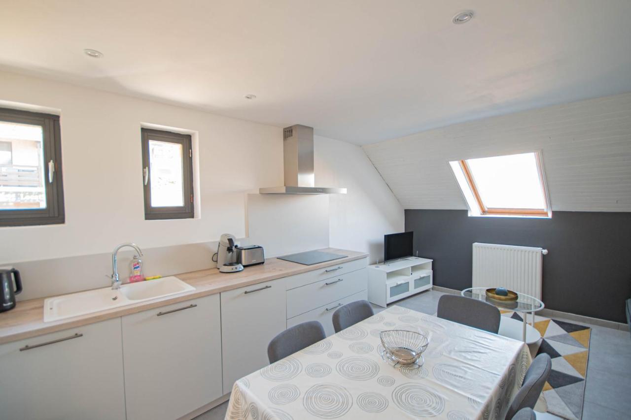 Maison L'Aiguille - 2 Appartements, 5 Chambres Et Table D'Hotes Au Pied De La Montagne A La Station De Laye Esterno foto
