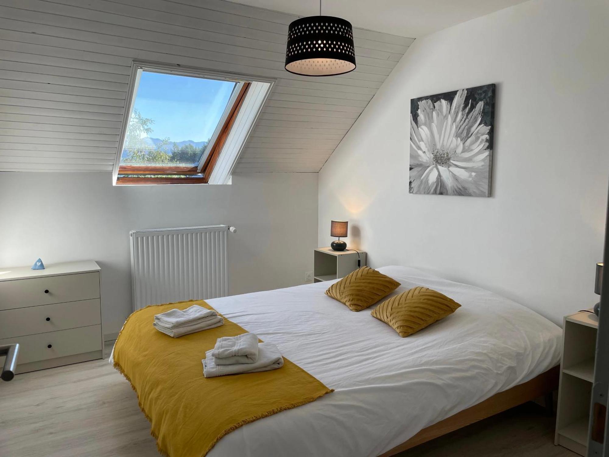 Maison L'Aiguille - 2 Appartements, 5 Chambres Et Table D'Hotes Au Pied De La Montagne A La Station De Laye Esterno foto